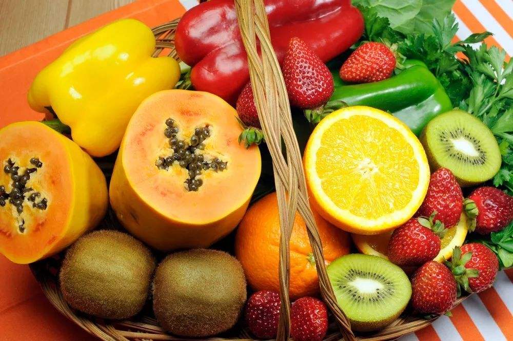 夏天清热解暑的水果有哪些，夏季适合吃哪些水