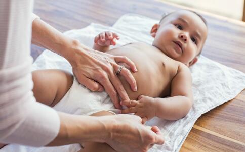 宝宝出现尿布疹怎么回事 如何防治宝宝的尿布疹