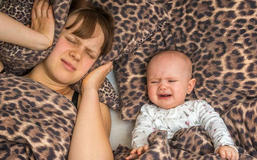 宝宝越睡越少怎么回事 改善宝宝早醒需要这四招