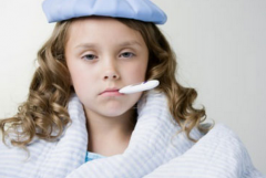 冬季孩子发烧怎么办 冬季孩子发烧如何护理