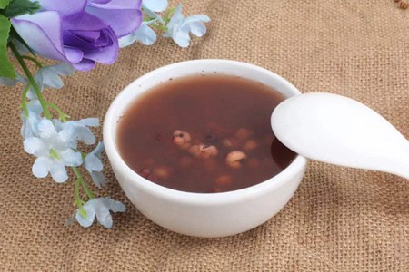 红豆薏米茶的五大功效，女生天天喝居然能减肥