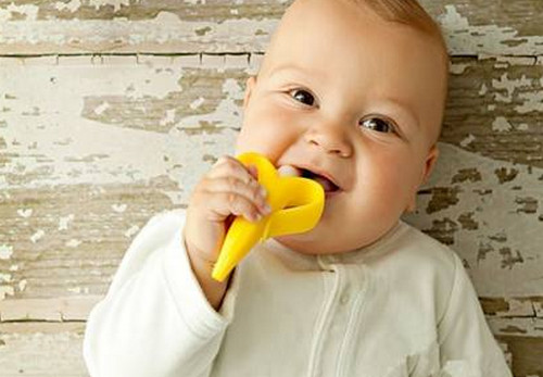 宝宝长牙期通常会有哪些不适的症状