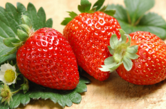 什么食物能减肥迅速？草莓吃多了会苗条么