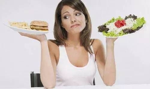 晚餐不吃就能减肥？错！健康进食才是减肥的关键！