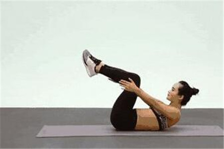 女人练出腹肌的三个锻炼方法
