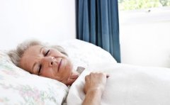 冬季卧床 老人需要防止“低温烫伤”