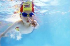 游泳有哪些健康价值 游泳的禁忌