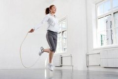 跑步和跳绳哪个减肥快 跑步和跳绳哪个消耗热量快