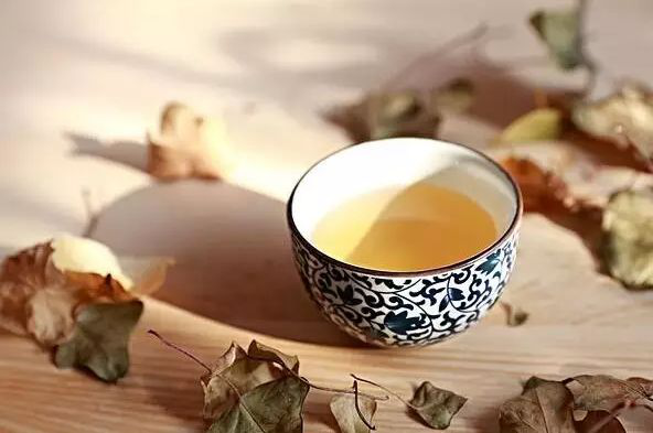 缓解秋燥最适合喝什么 秋燥上火喝这些茶