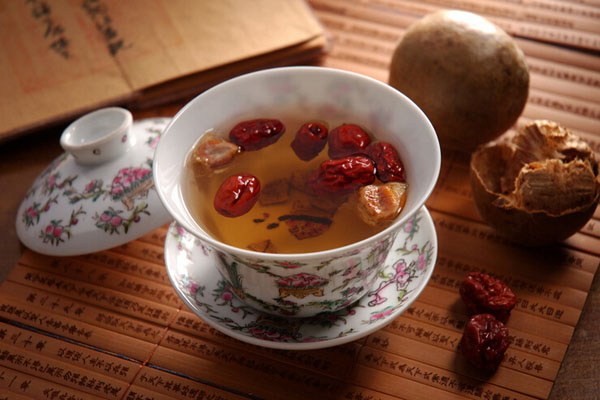 秋季喝什么养颜茶 秋季喝茶的注意事项