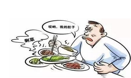 女子吃隔夜小龙虾食物中毒 与小龙虾相克的食物