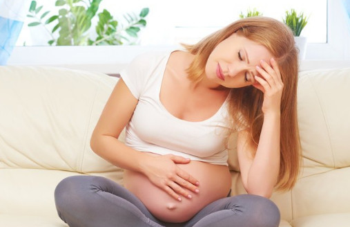 孕前孕后都要补叶酸 建议服用叶酸片