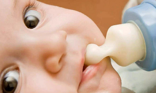 如何挑选合适的婴幼儿奶粉