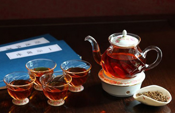 冬季喝红茶有什么禁忌 冬季喝红茶要注意什么