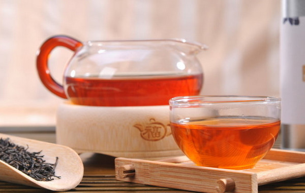 冬季喝红茶有什么禁忌 冬季喝红茶要注意什么