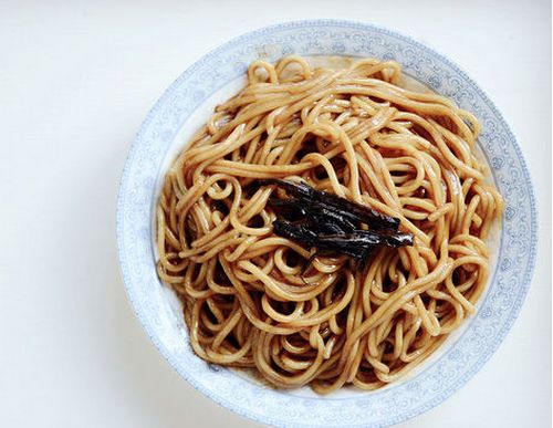 葱油拌面怎么做好吃 葱油拌面的营养价值