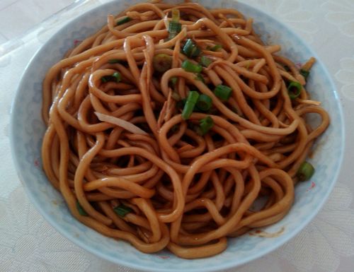 葱油拌面怎么做好吃 葱油拌面的营养价值