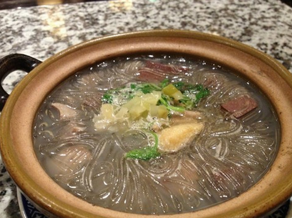 鸭血粉丝汤的功效与作用