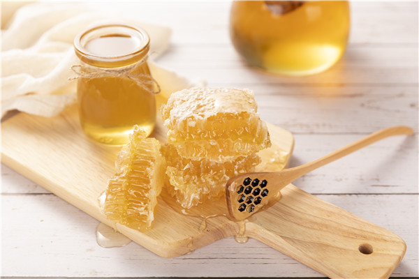 蜂蜜的功效与作用 食用蜂蜜的好处