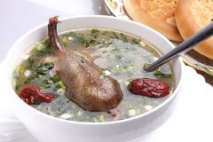 鸽子汤怎么炖最营养 鸽子汤的做法