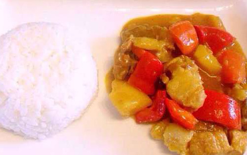 咖喱排骨饭怎么做好吃 咖喱排骨饭的家常做法