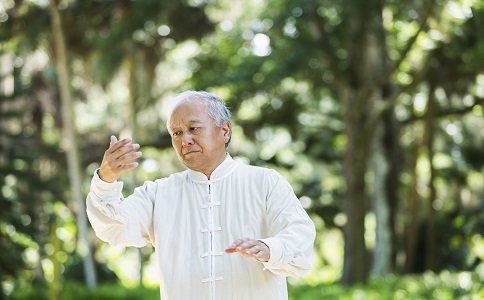 老人晨练不宜空腹 晨练的忌宜